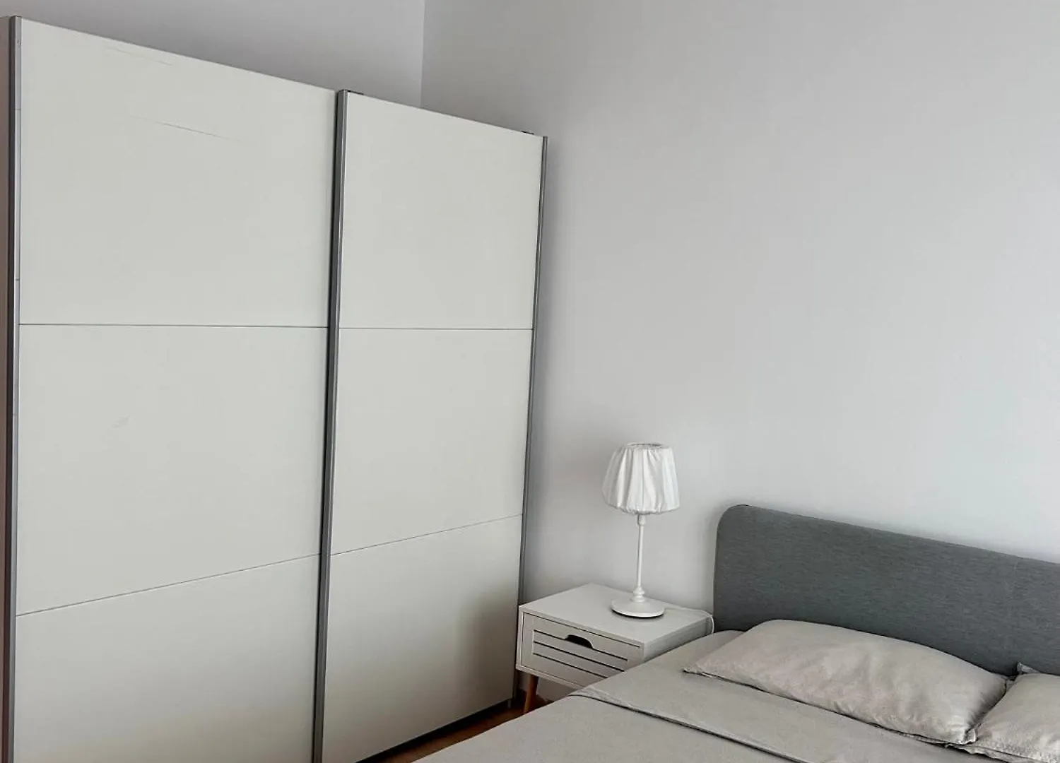 Sunrise Apartment Bükreş